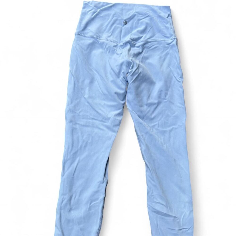 Lululemon Women's Blue and White Leggings